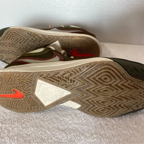 Nike Kyrie 8 / N7 Olive Flak/Lt Orewood Brown in size 10